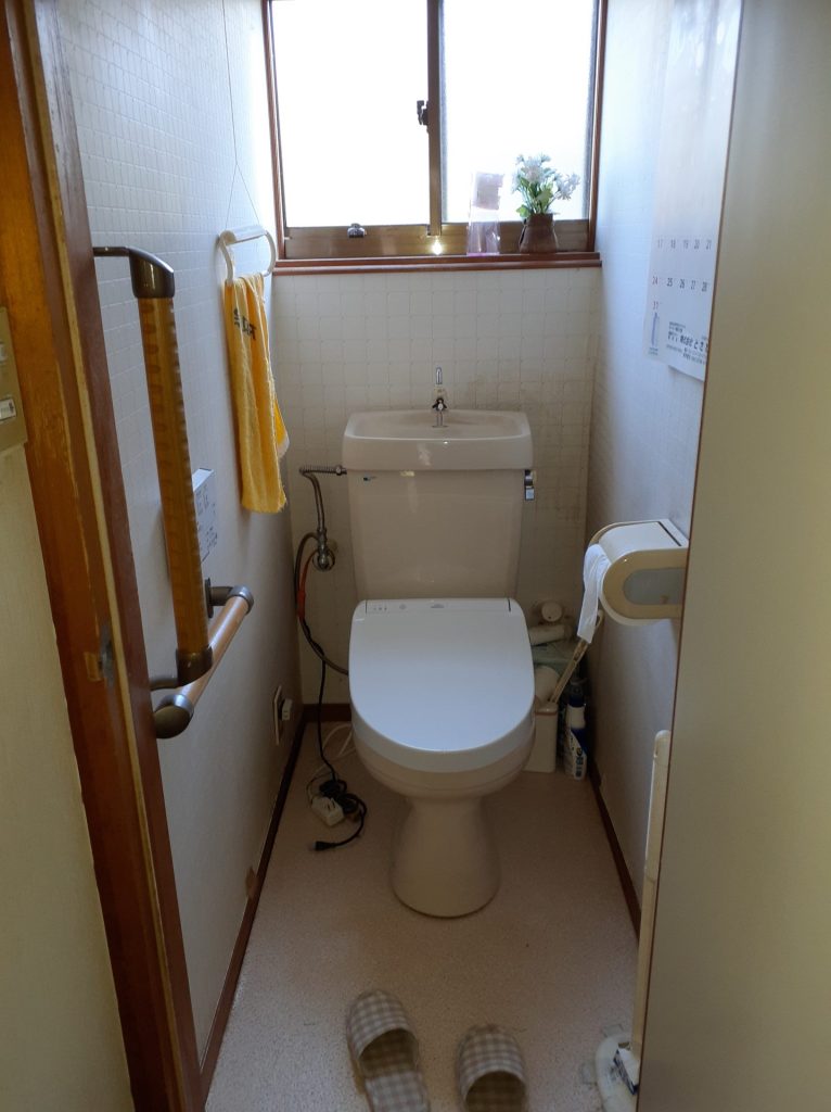 中古住宅　船引町東部台5丁目　トイレ